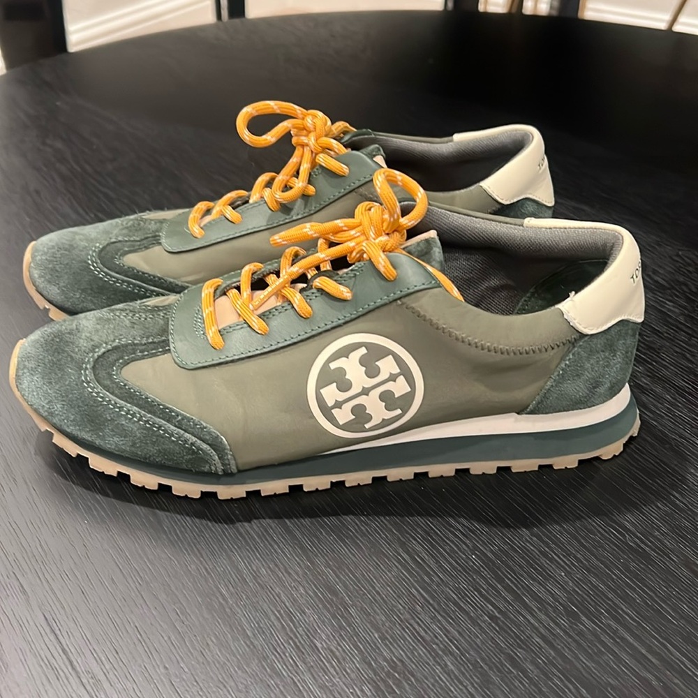 Like new Tory Burch Sneakers